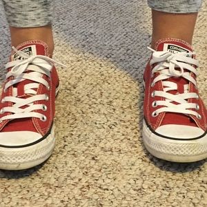 Red low converse